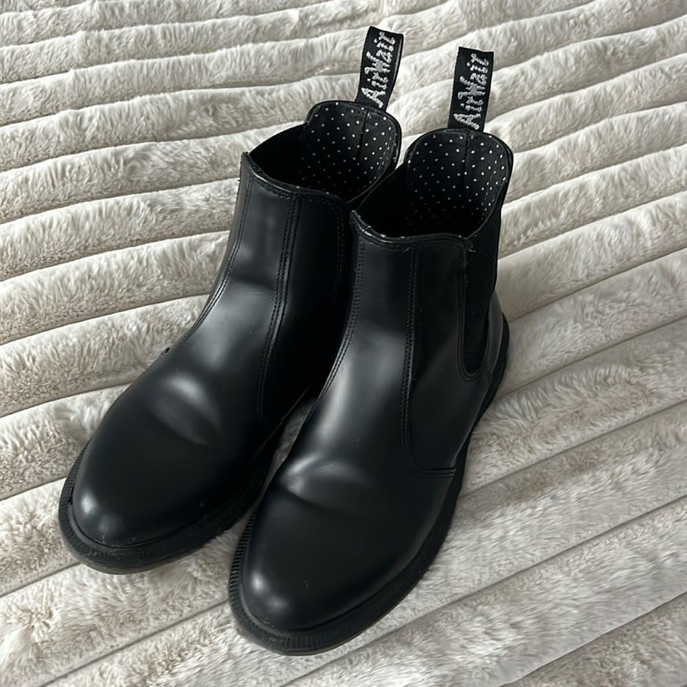 Dr. Martens, Chelsea style